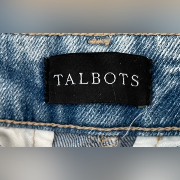 Talbots light wash stretchy cropped wide leg ankle jeans, front pockets; size 6 - Picture 3 of 8